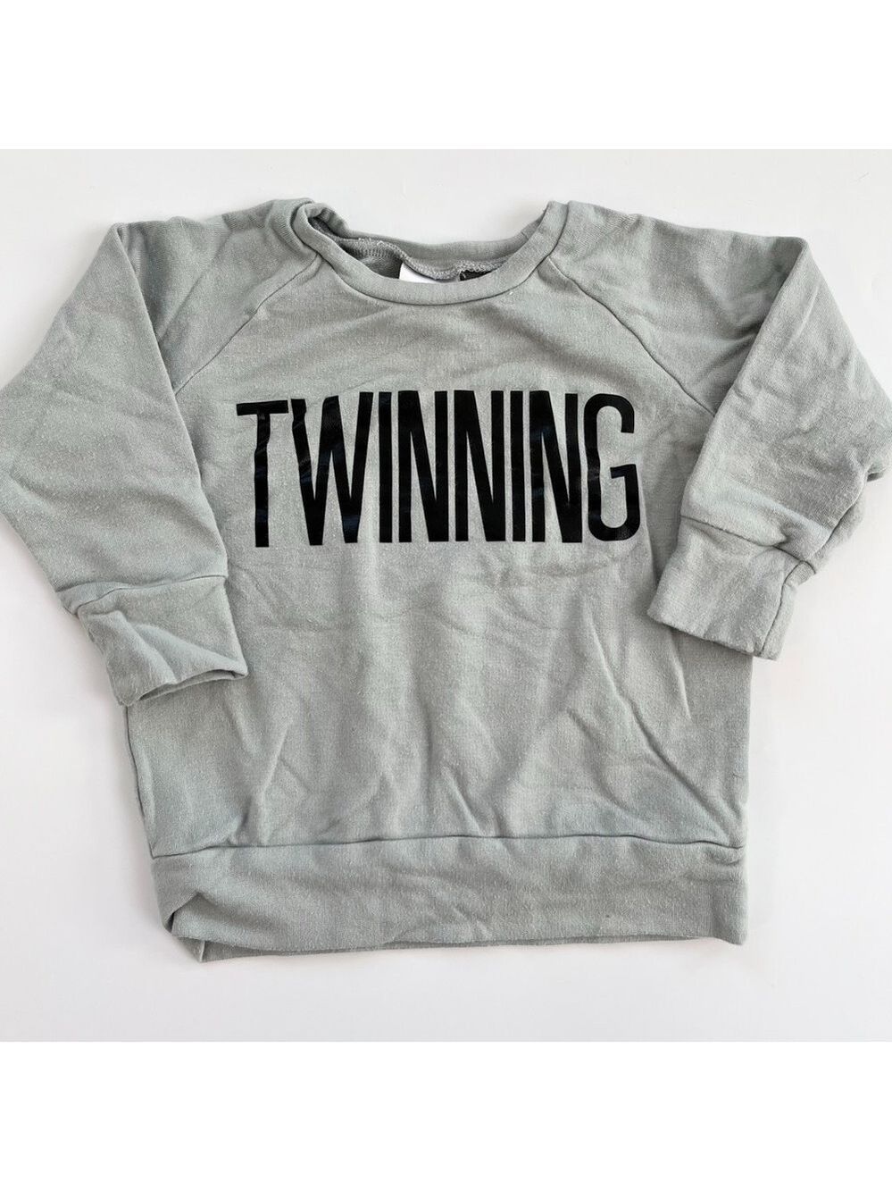 🇨🇦 Posh & Cozy Bamboo Gray 'Twinning' Sweatshirt‎